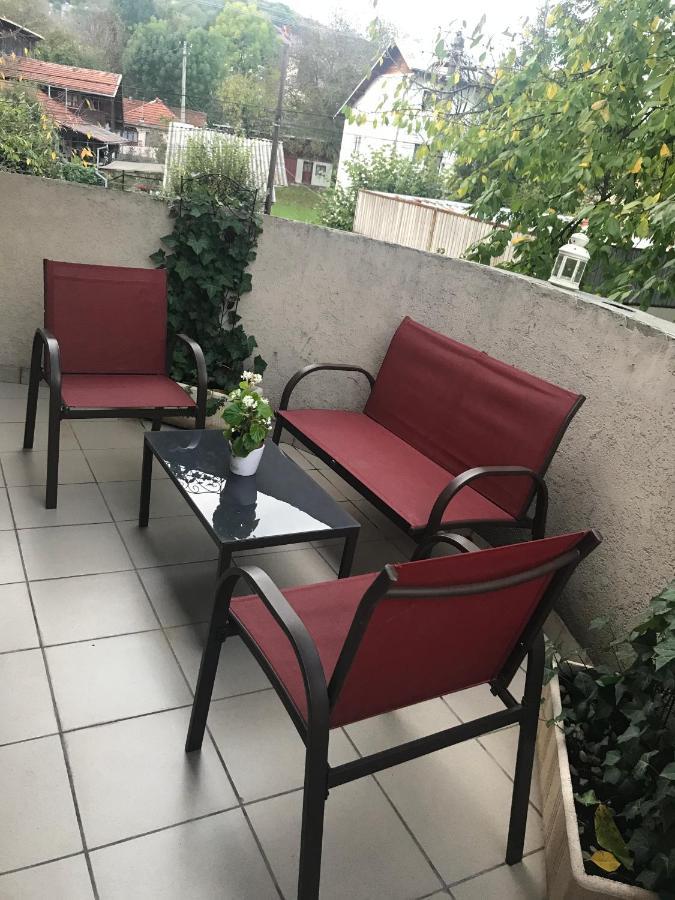 Garsoniera Mandrilor Apartment Slănic Exterior foto